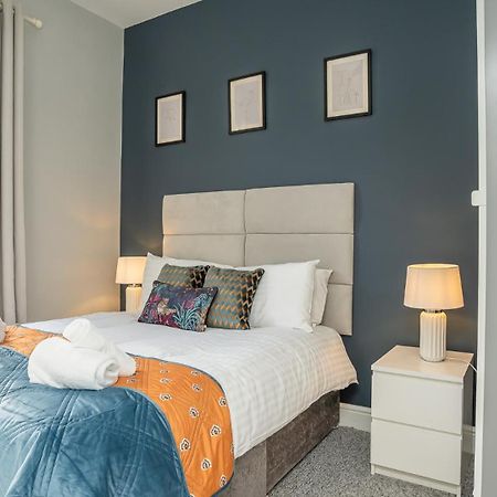 2 Bdr & 1 Bdr Apartments At Queens Uni By Belfast City Breaks エクステリア 写真