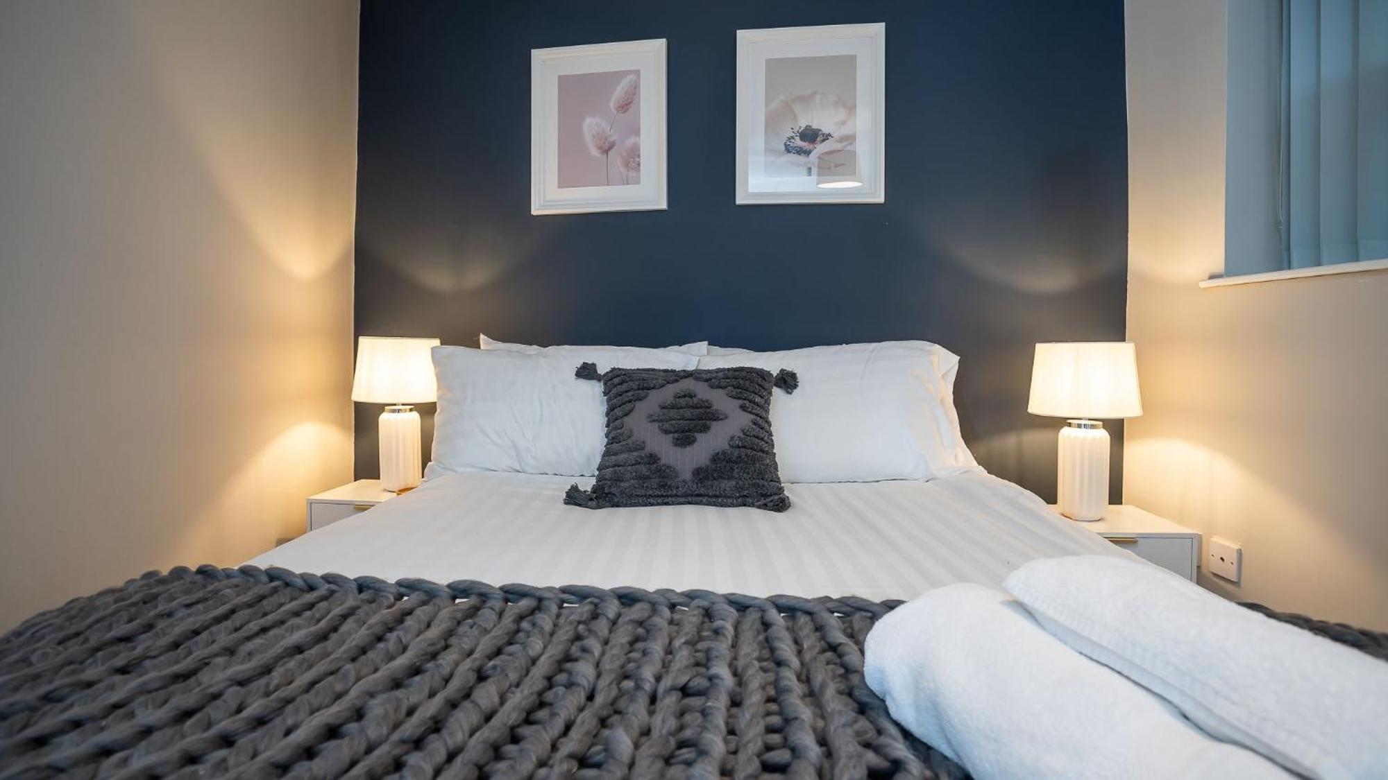 2 Bdr & 1 Bdr Apartments At Queens Uni By Belfast City Breaks 部屋 写真