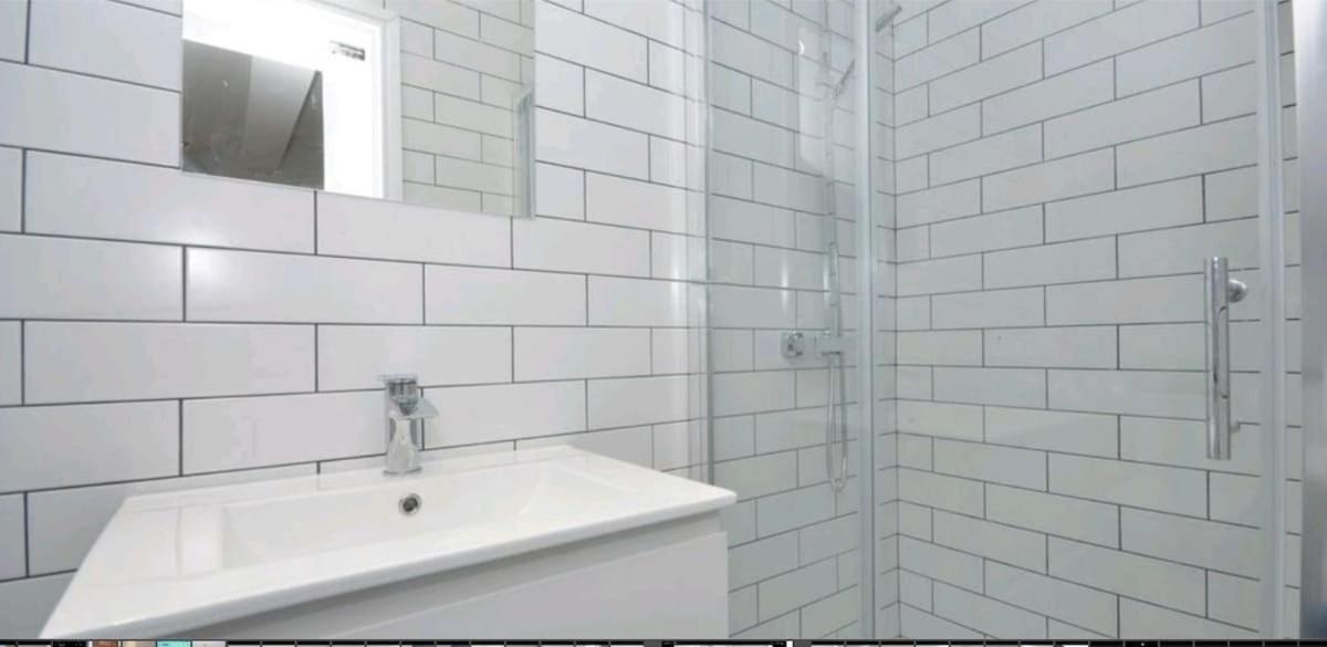 2 Bdr & 1 Bdr Apartments At Queens Uni By Belfast City Breaks エクステリア 写真