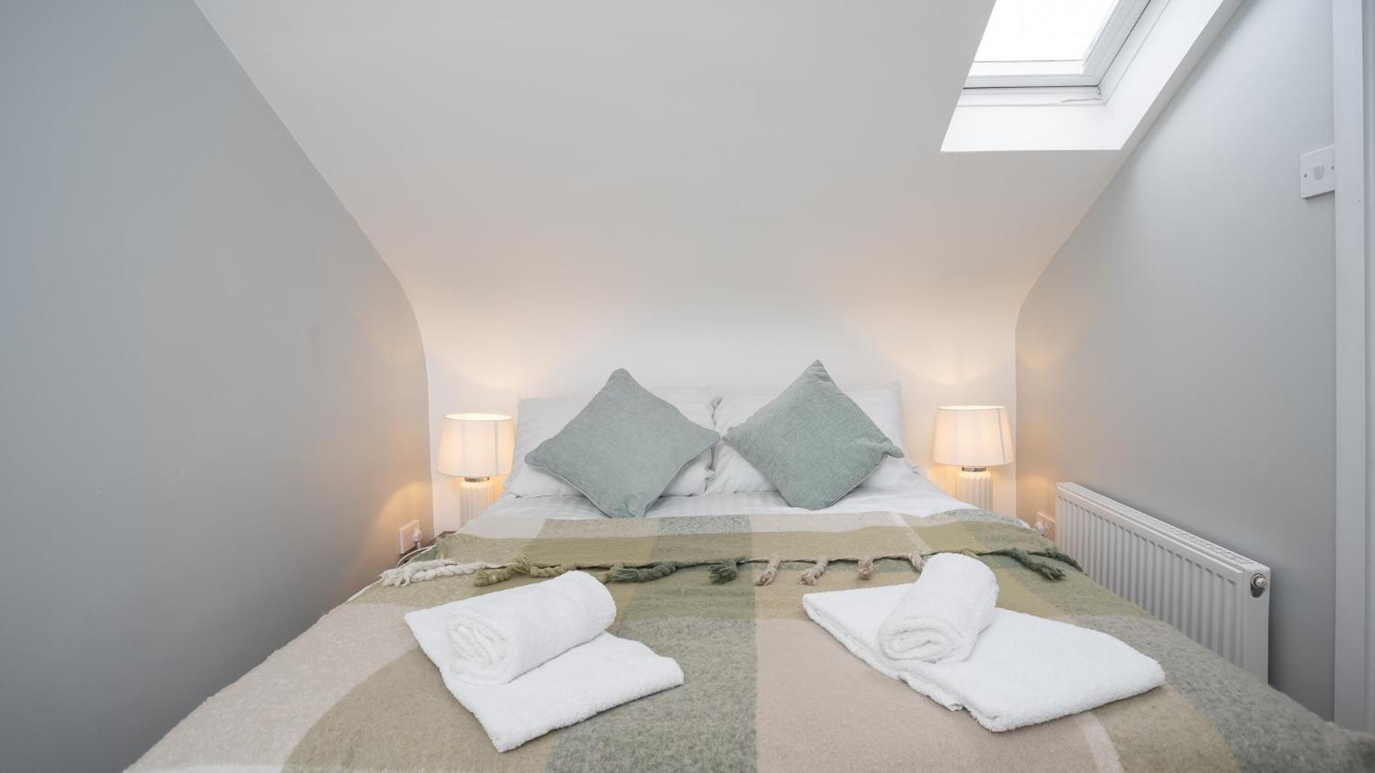 2 Bdr & 1 Bdr Apartments At Queens Uni By Belfast City Breaks エクステリア 写真