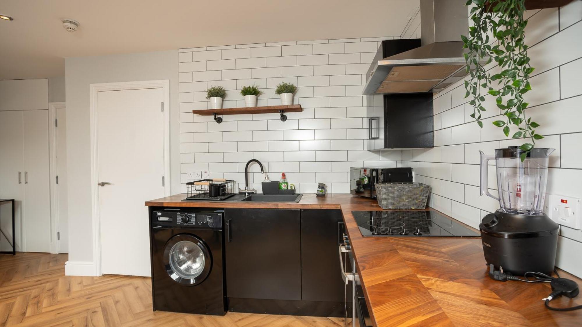2 Bdr & 1 Bdr Apartments At Queens Uni By Belfast City Breaks エクステリア 写真
