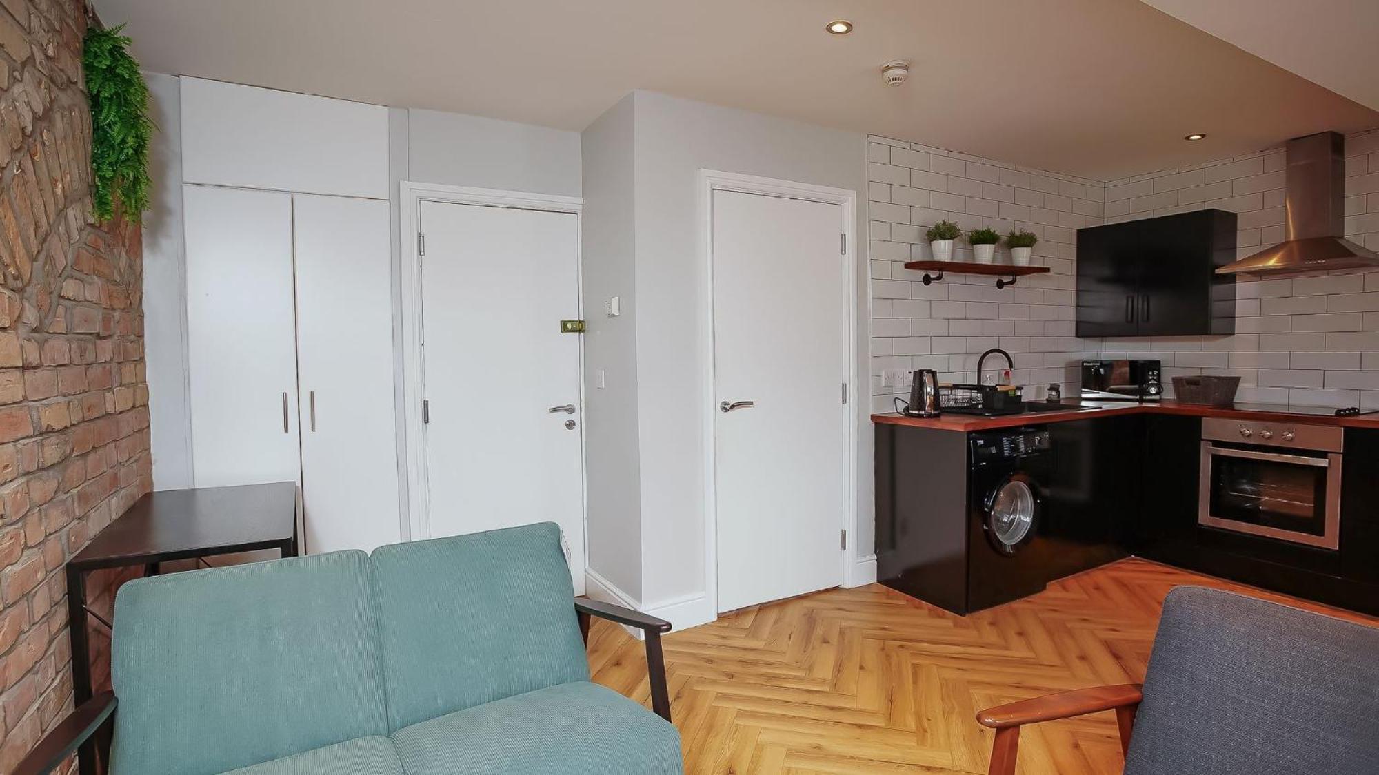 2 Bdr & 1 Bdr Apartments At Queens Uni By Belfast City Breaks 部屋 写真